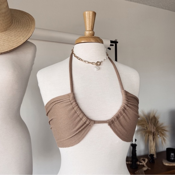 MULTI-WEAR TAN RIBBED TOP - Picture 5 of 6